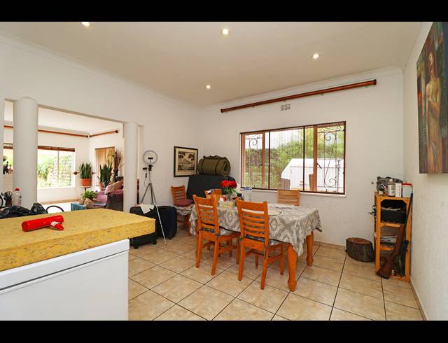 3 BEDROOM HOUSE FOR SALE IN BRAMLEY